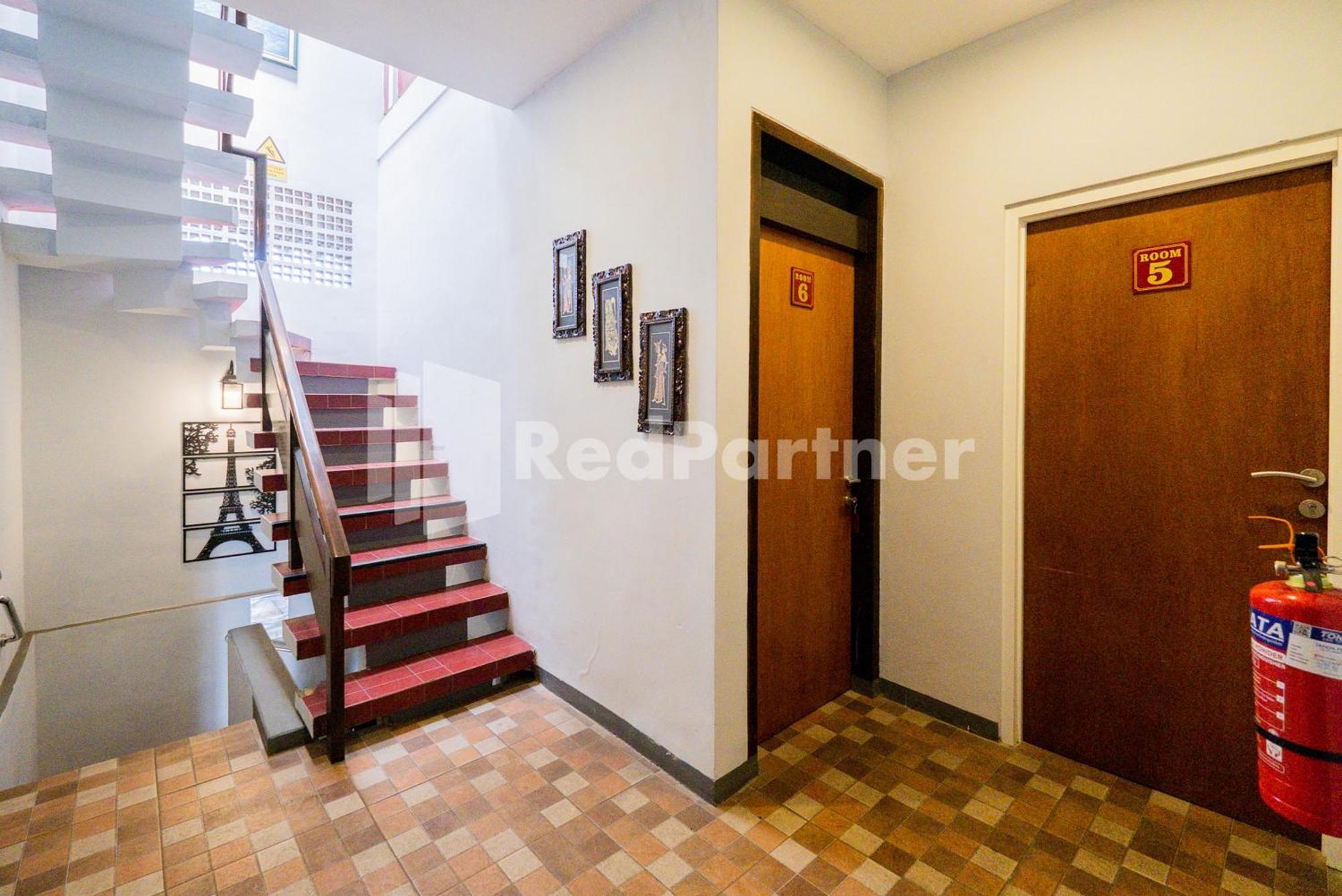 Swun Stay Inn At Sawahan Mitra Reddoorz Malang Eksteriør bilde
